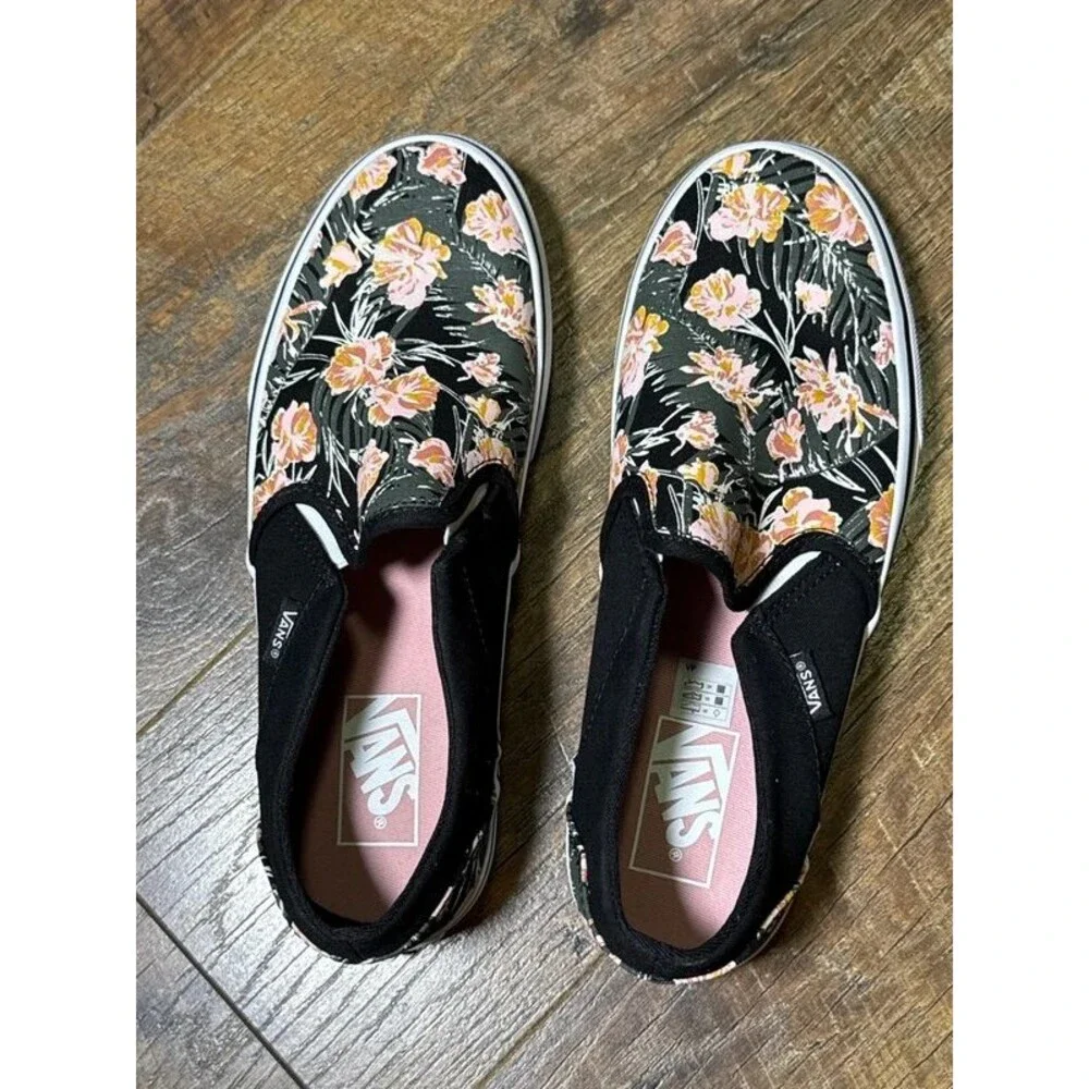 Women’s Floral Van’s Slip On Shoes size 9